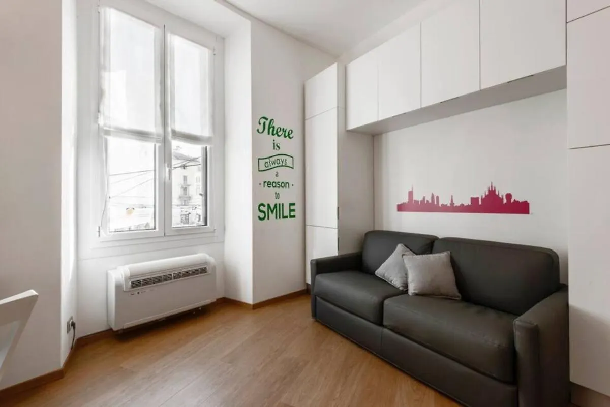 Luminoso Bilocale Porta Genova Navigli Apartment Milan