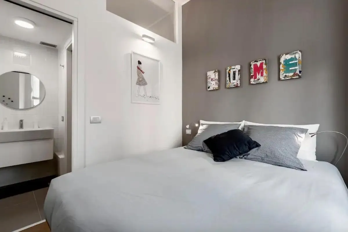 Luminoso Bilocale Porta Genova Navigli Apartment Milan