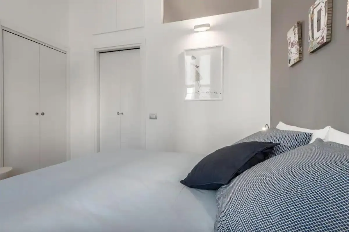 Luminoso Bilocale Porta Genova Navigli Apartment Milan Italy