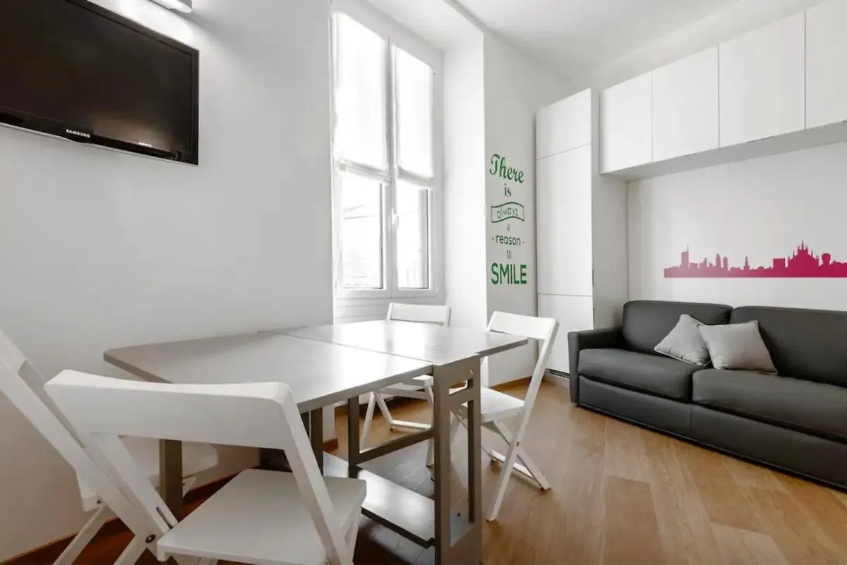 Bilocale Porta Genova Navigli Apartment Milan