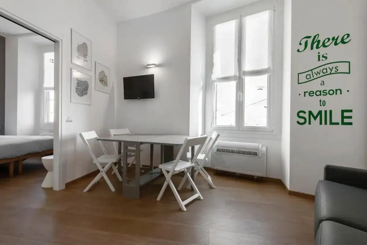 Bilocale Porta Genova Navigli Apartment Milan 0*,